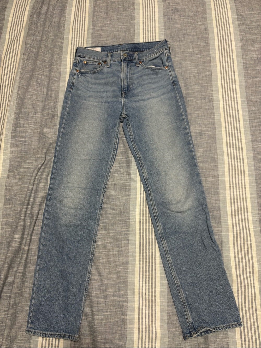 GAP Women's Straight-Leg Jeans in Light Blue Denim